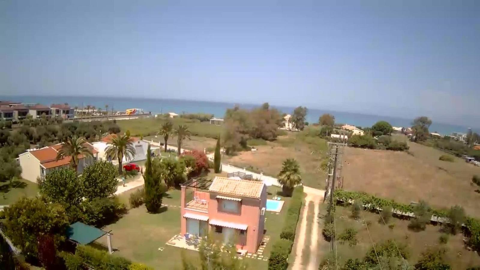 Filia * Almiros strand